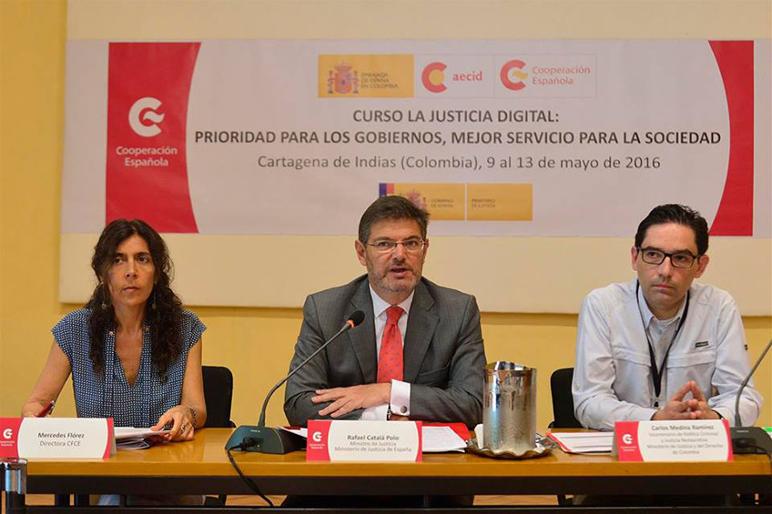 El ministro de Justicia visita Colombia