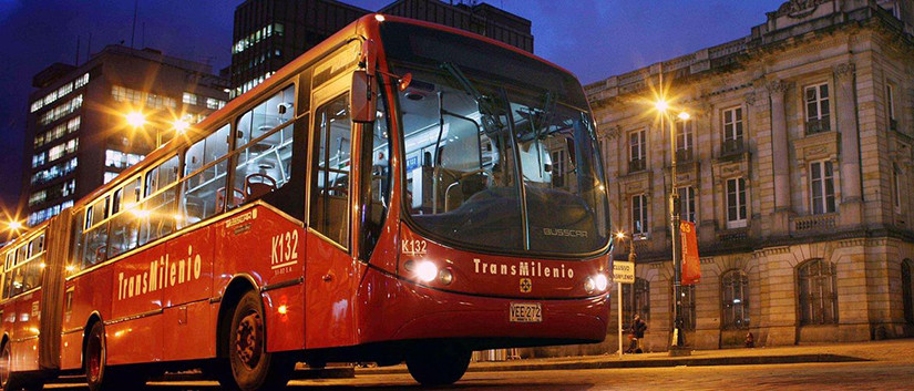 Bogotá estrena sus primeros autobuses a gas natural