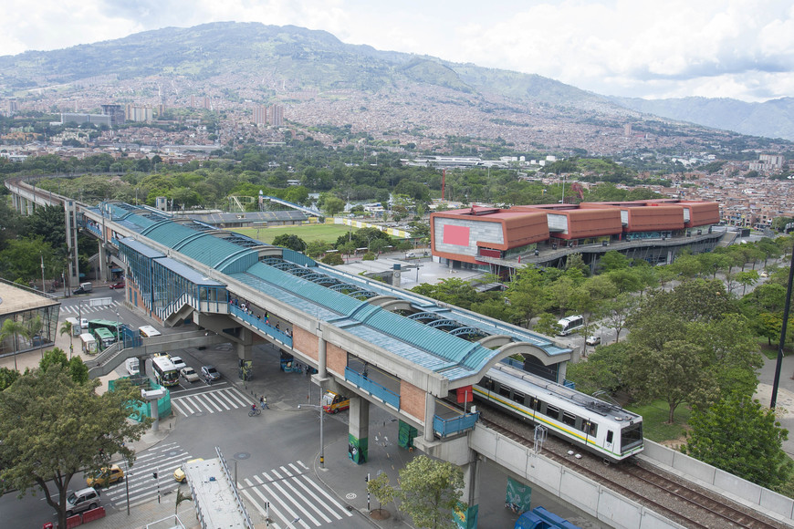 CAF contribuirá al desarrollo de la movilidad urbana y territorial en Colombia
