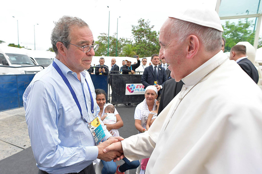 El Papa Francisco se interesa por ProFuturo en Colombia