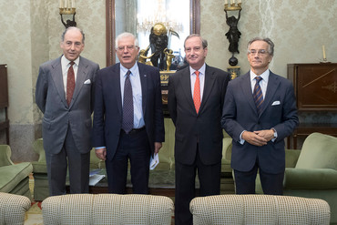 Reunión del ministro Josep Borrell con el secretario general de la FCECo